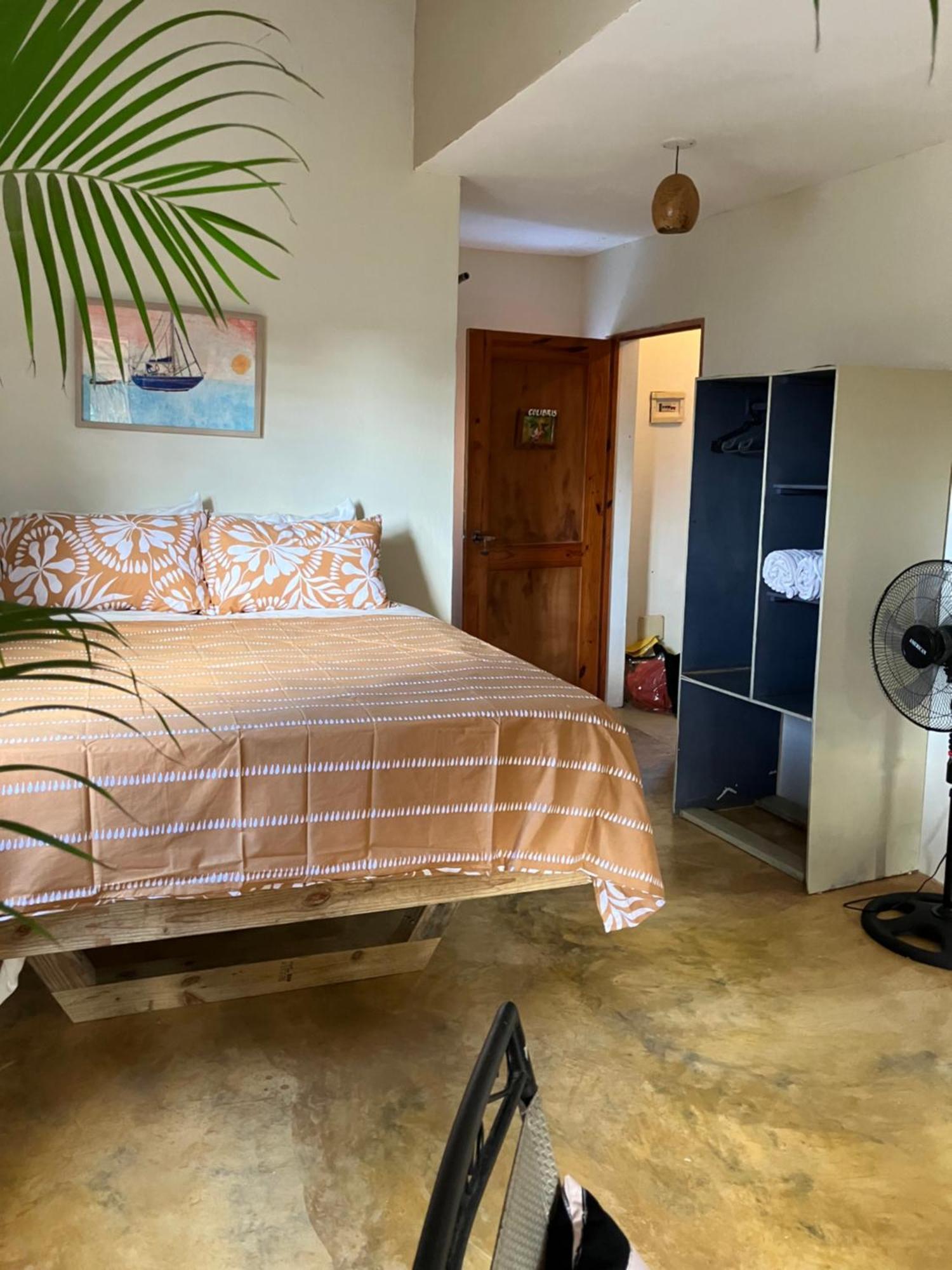 Yes Papa! Rooms Only 100M From The Beach! Las Galeras Exterior foto