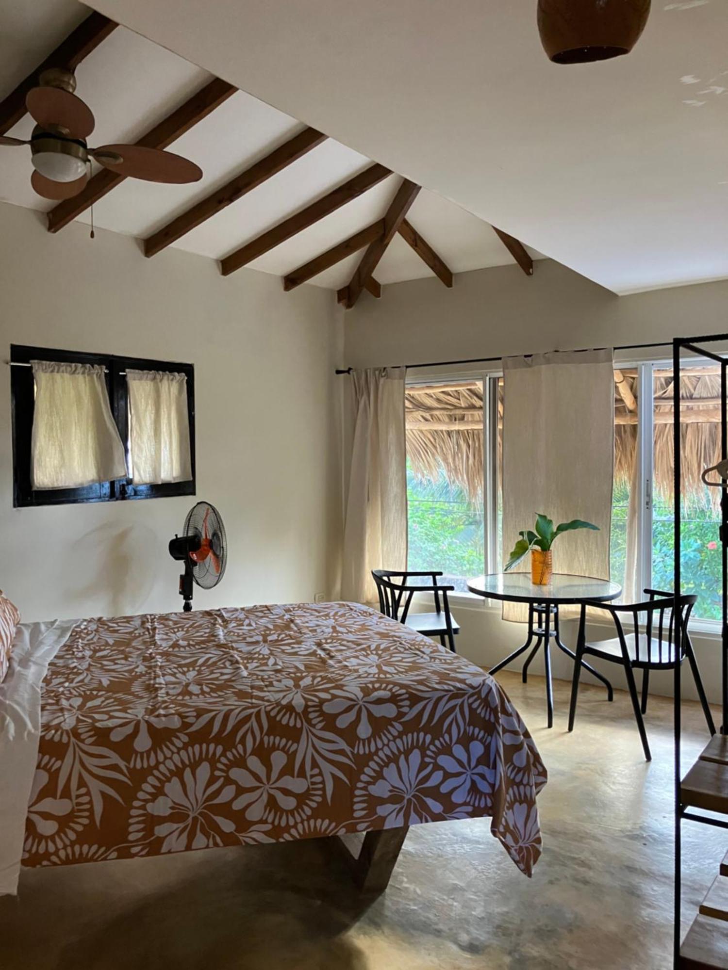 Yes Papa! Rooms Only 100M From The Beach! Las Galeras Exterior foto